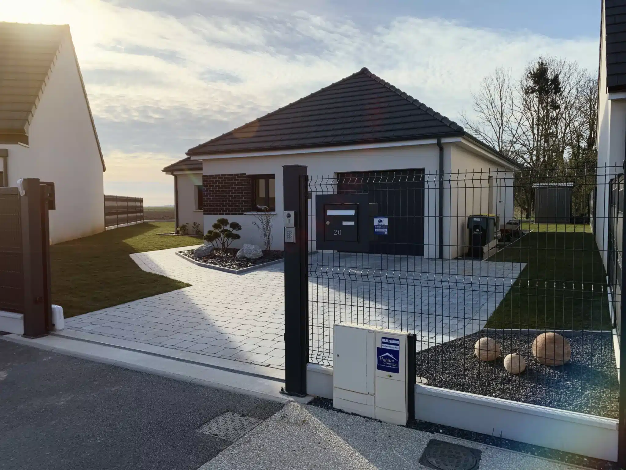 Aménagement façade, pavage, massif Aménagement façade, pavage, massif