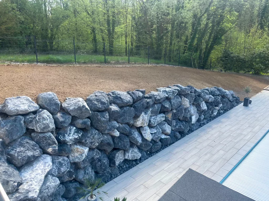 enrochement pierre du hainaut